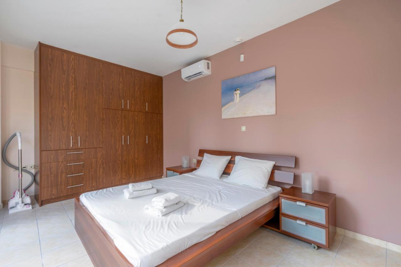 2 Bedroom Renovated Apartment With A View Αθήνα Εξωτερικό φωτογραφία