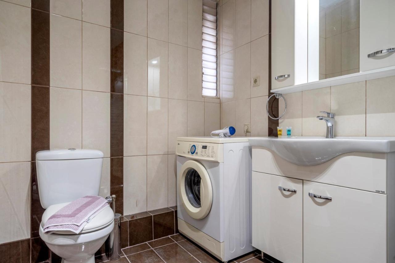2 Bedroom Renovated Apartment With A View Αθήνα Εξωτερικό φωτογραφία