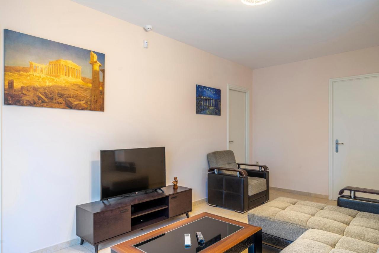 2 Bedroom Renovated Apartment With A View Αθήνα Εξωτερικό φωτογραφία